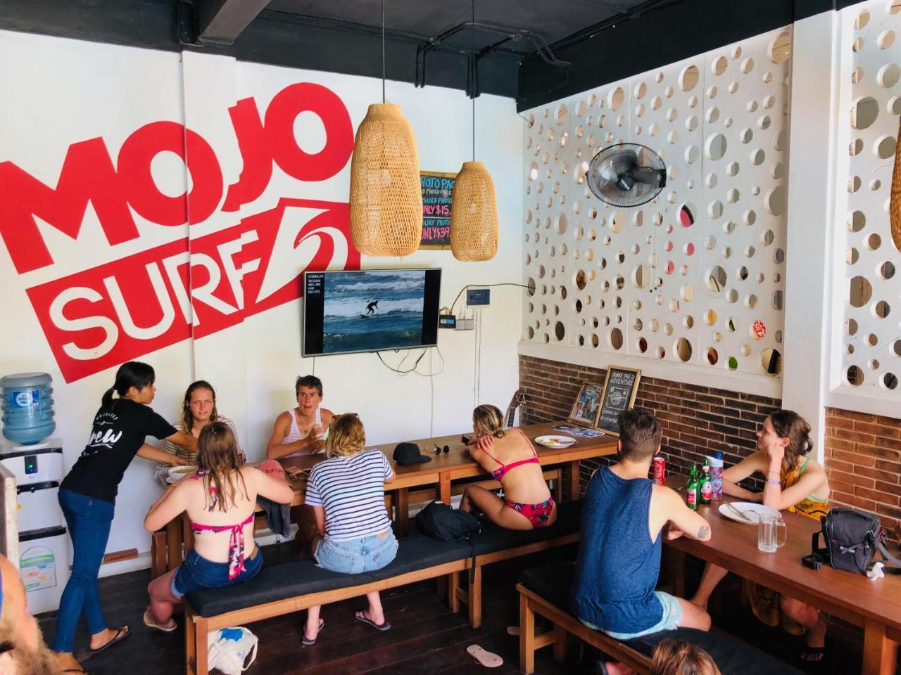 Mojosurf Camp Canggu エクステリア 写真